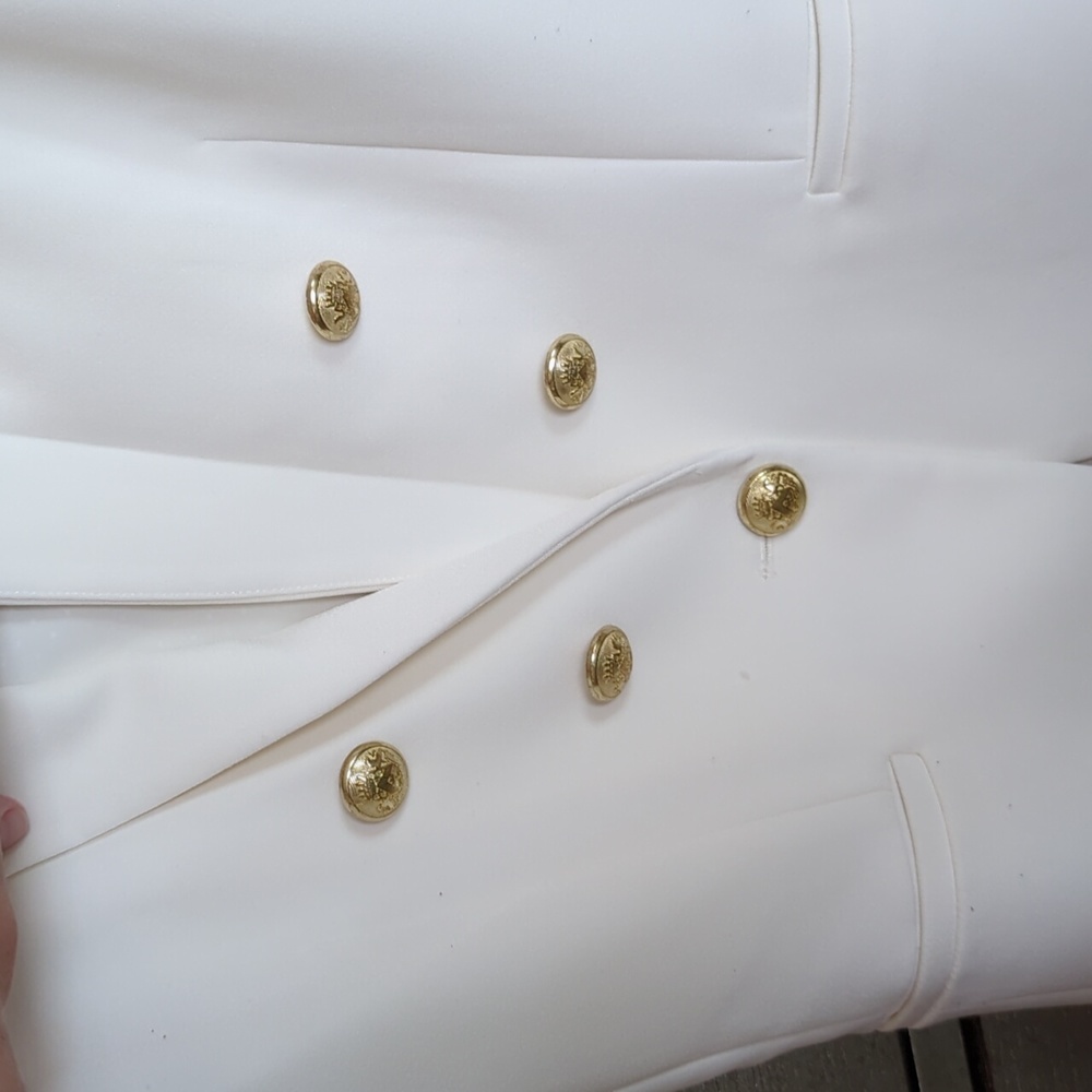 Express Vest - Picture 3 of 10